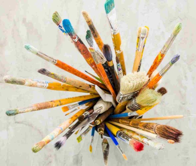 pinceau artiste-compressed